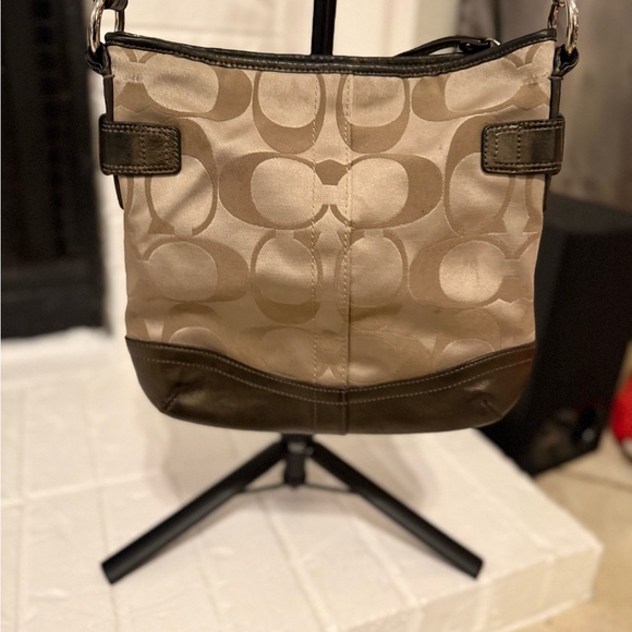 Vintage Signature Coach Brown Crossbody Shoulder Bag - Picture 3 of 7